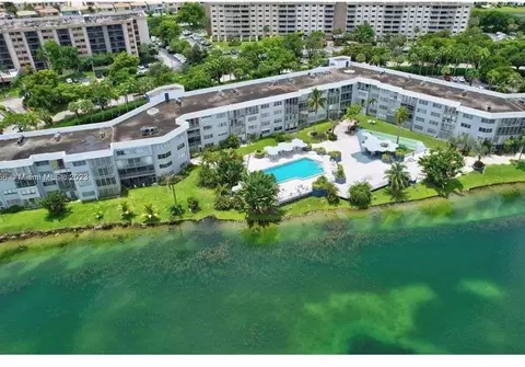 877 NE 195th #217, Miami, FL 33179