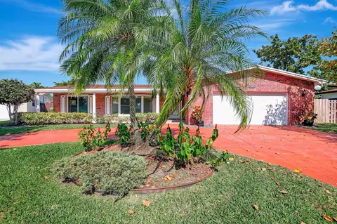 11021 NW 18th Pl, Pembroke Pines, FL 33026