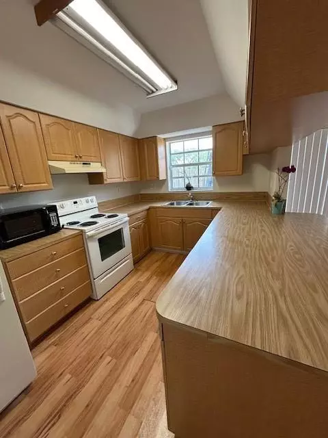 Undisclosed, Cooper City, FL 33330