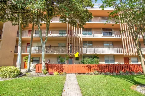 370 NW 76th Ave #102, Margate, FL 33063