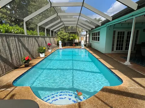 2400 NW 82nd Ave, Pembroke Pines, FL 33024