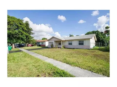 8231 NW 47, Lauderhill, FL 33351