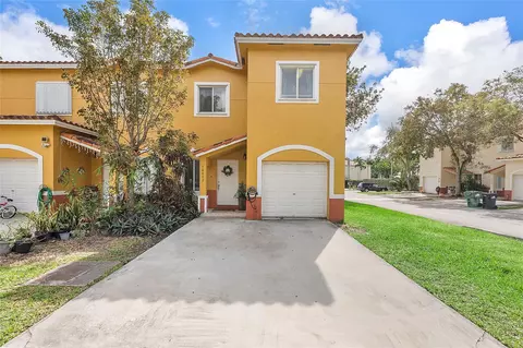 10892 SW 181st Ln, Miami, FL 33157
