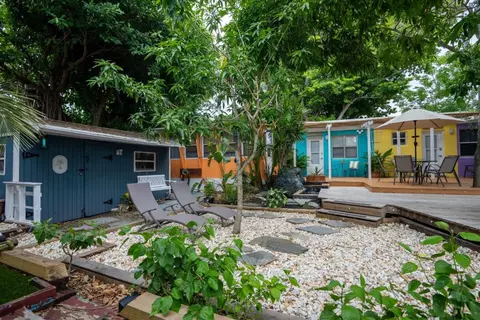 1944 NE 5th St, Deerfield Beach, FL 33441