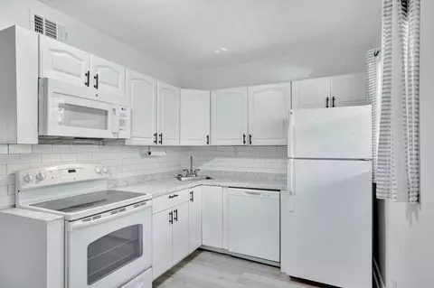 2741 NE 8th Ave #15, Wilton Manors, FL 33334