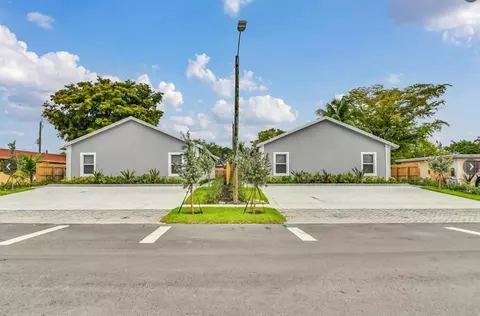 2321 NW 4th St #1-2, Pompano Beach, FL 33069