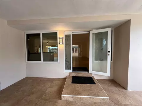 3336 NE 19th Ave, Oakland Park, FL 33306