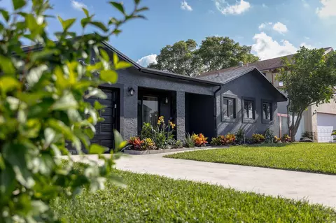 8310 SW 20th St, North Lauderdale, FL 33068