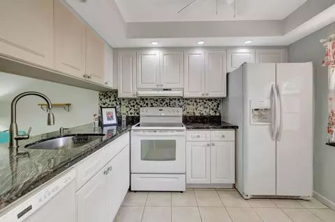 1211 Bahama Bnd #C1, Coconut Creek, FL 33066