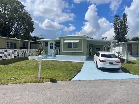 2261 SW 87th Ter, Davie, FL 33324