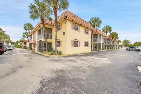 101 E Mcnab Rd #122, Pompano Beach, FL 33060