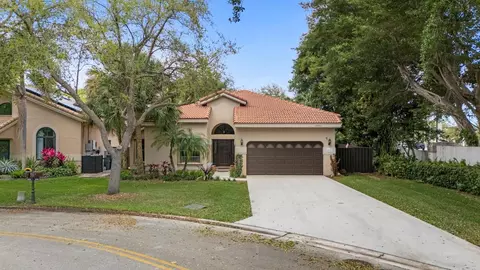 10301 NW 17th Ct, Plantation, FL 33322