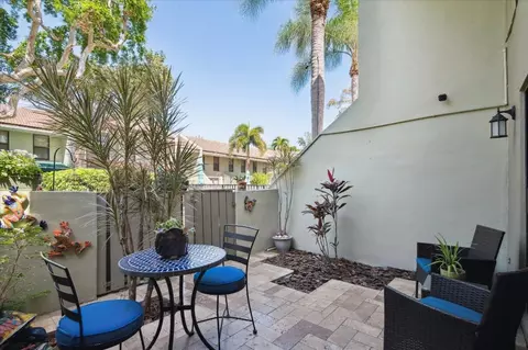2859 NE 60 St, Fort Lauderdale, FL 33308