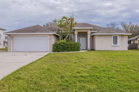 2033 SW Capeador, Port Saint Lucie, FL 34953
