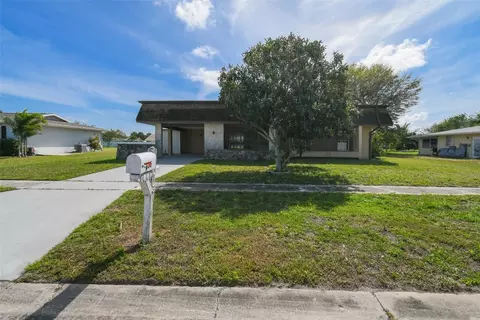 136 SE Selva, Port Saint Lucie, FL 34983