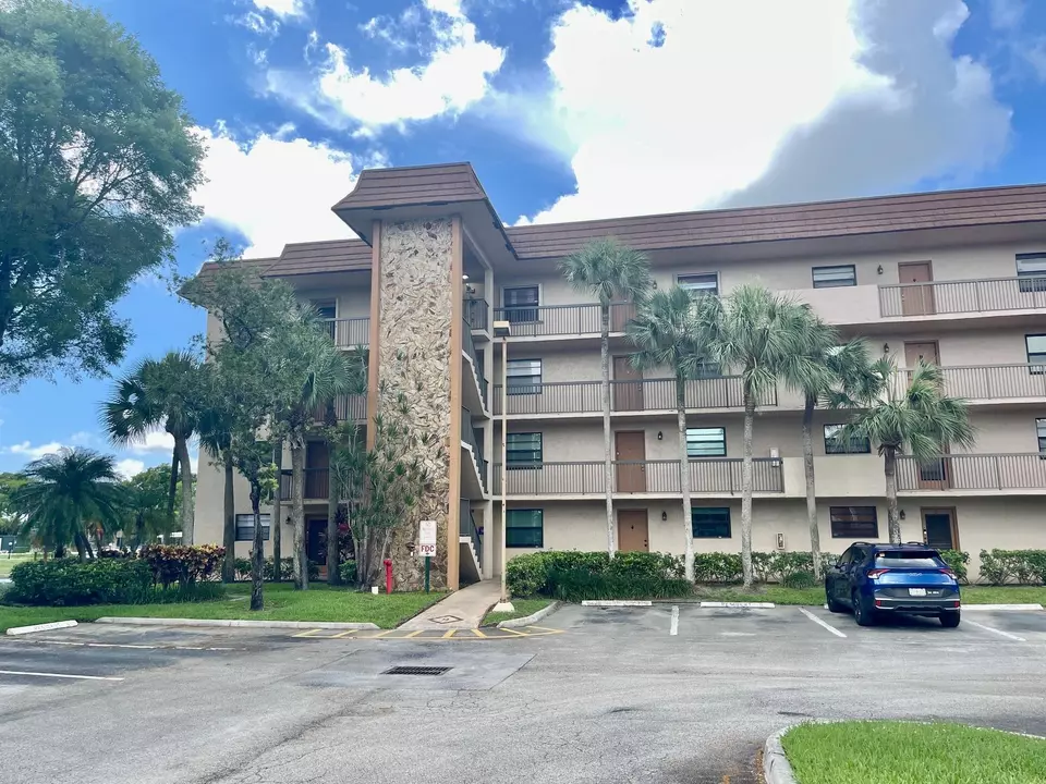  4940 E Sabal Palm Blvd #102, Tamarac, FL 33319 photo 1
