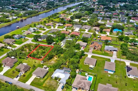 2385 SW Chateau Ter, Port St Lucie, FL 34953