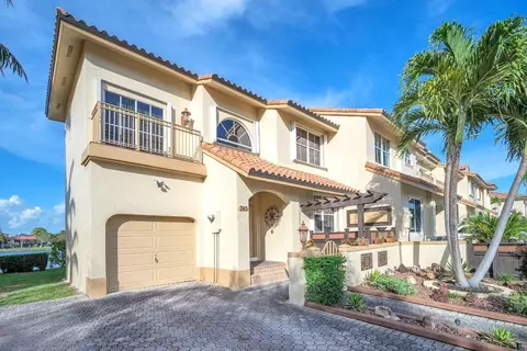 745 NE 195th, Miami, FL 33179
