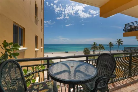 1815 N Surf Rd #403, Hollywood, FL 33019