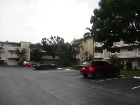 2687 Garden #212, Lake Worth, FL 33461