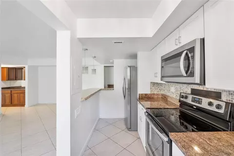 701 NW 19th St #512, Fort Lauderdale, FL 33311