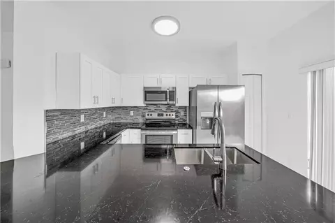 8401 NW 107th Ct #6-36, Doral, FL 33178