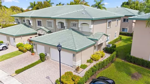 7968 W Exeter Blvd #202, Tamarac, FL 33321