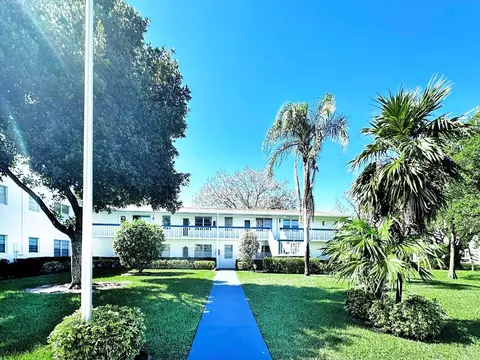 55 Oakridge #55, Deerfield Beach, FL 33442