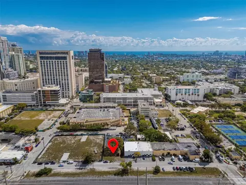 618 SW Flagler, Fort Lauderdale, FL 33301