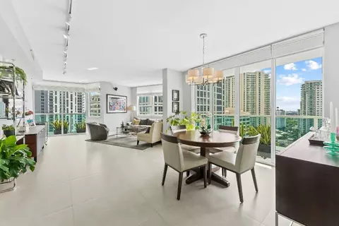 350 SE 2nd #2030, Fort Lauderdale, FL 33301