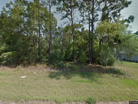 3243 W Cushion Dr, Citrus Springs, FL 34433