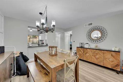8592 W Sunrise Blvd #102, Plantation, FL 33322