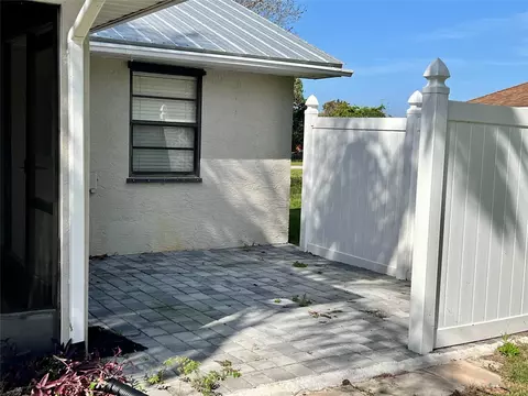 Exterior - 352 SW 85th Ave, Okeechobee, FL 34974 photo 9 of 9