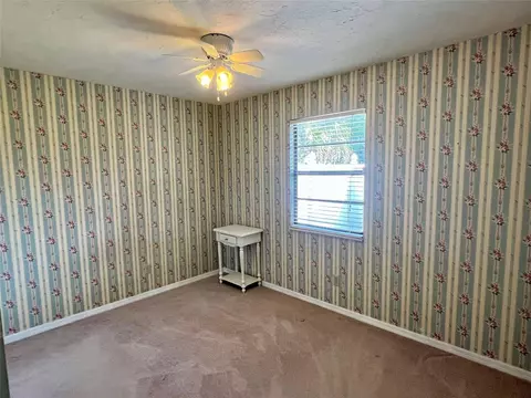 Bedroom - 352 SW 85th Ave, Okeechobee, FL 34974 photo 2 of 3