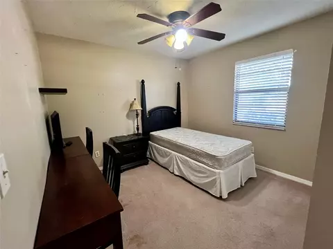 Bedroom - 352 SW 85th Ave, Okeechobee, FL 34974 photo 1 of 3