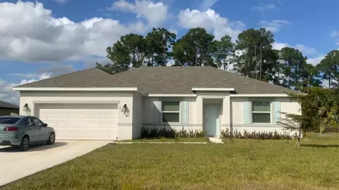 1073 SW Mantila Ave, Port Saint Lucie, FL 34953