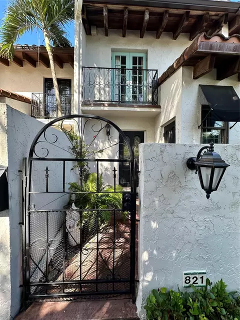 821 SE 2nd St #821, Fort Lauderdale, FL 33301