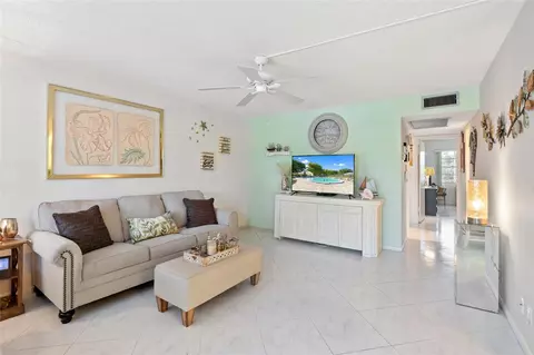 2058 Newport #2058, Deerfield Beach, FL 33442