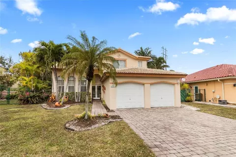 14221 N Royal Cv, Davie, FL 33325