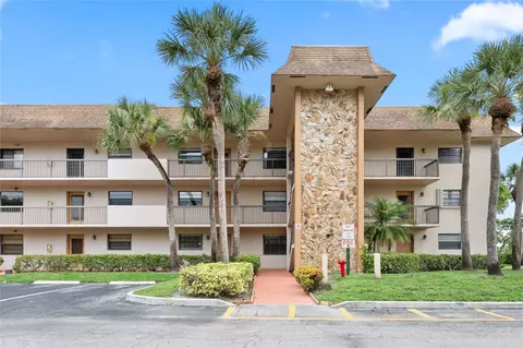 6085 N Sabal Palm Blvd #108, Tamarac, FL 33319