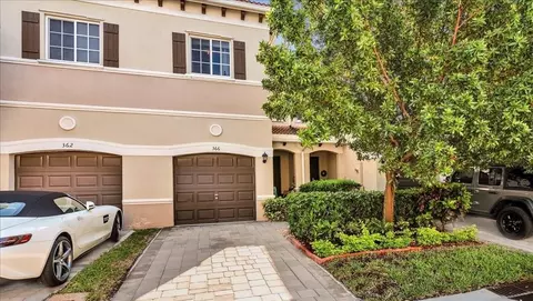 366 SE 1st, Deerfield Beach, FL 33441