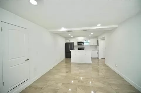 2205 A Isaacs, West Palm Beach, FL 33407