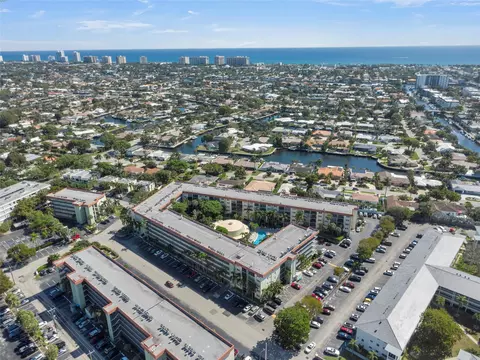 5300 NE 24th Ter #215C, Fort Lauderdale, FL 33308