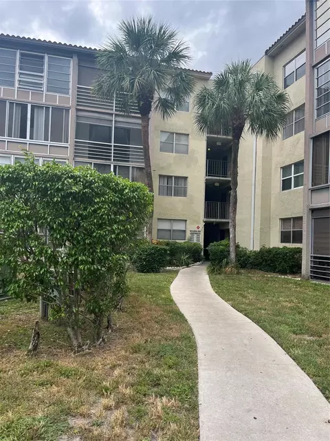 1800 SW 81 Ave N 81 Ave Lauderdale Ave #1418, North Lauderdale, FL 33068