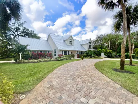 1460 Club Dr, Vero Beach, FL 32963