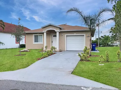 2140 NW 4th Ct, Pompano Beach, FL 33069