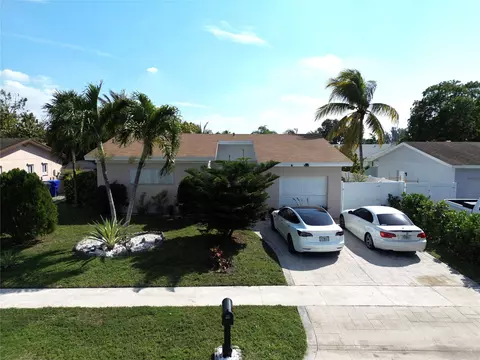 8220 SW 4th Ct, North Lauderdale, FL 33068