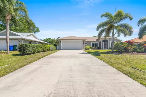 1250 Laconia St, Sebastian, FL 32958