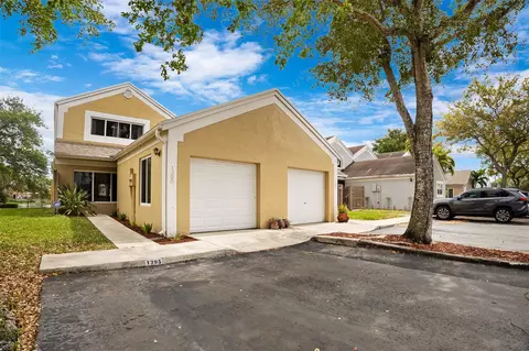 1395 NW 122nd Ter, Pembroke Pines, FL 33026