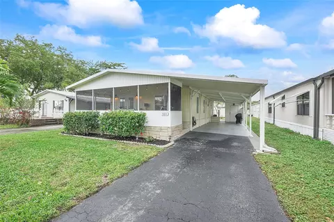 5311 SW 30th Ave, Fort Lauderdale, FL 33312